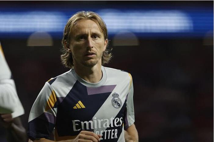 مودريتش يتلقى عرضا من الهلال السعودي 6523df4942360440030a78d5