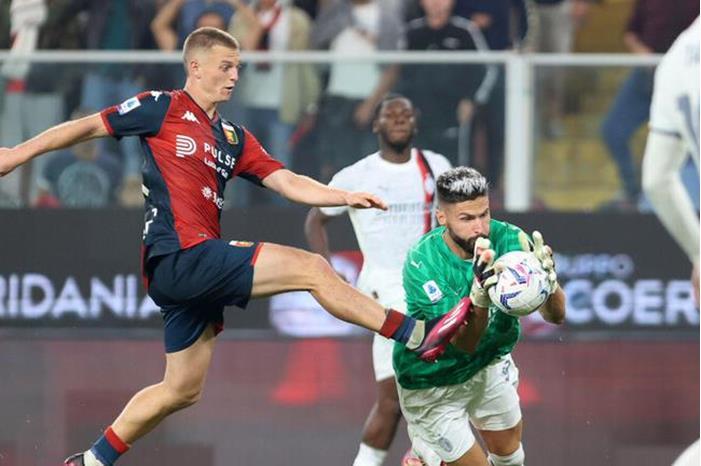 ميلان يطرح قميص حارس المرمى للبيع باسم  جيرو  (فيديو) 6523ef604236043e073f7678