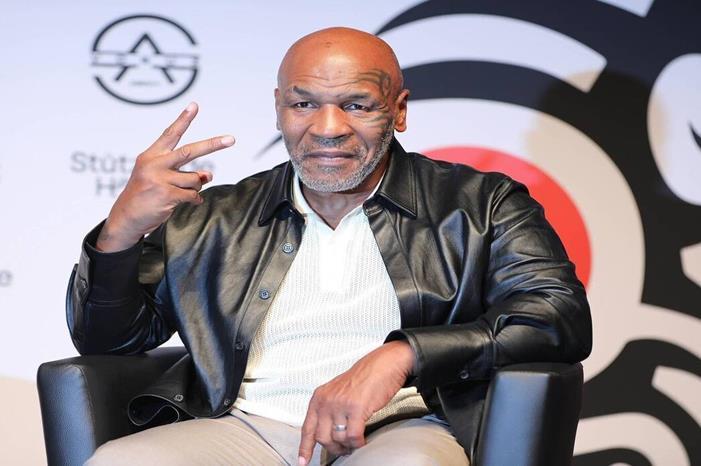 قبل نزالهما المرتقب.. تايسون يرد على رهان جيك بول المستفز 6719dece4c59b73a6649939f