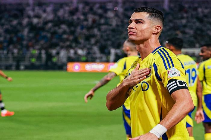 جدل حول رد رونالدو على تجديد عقده مع النصر السعودي 671f2d014c59b765557910dc (1)