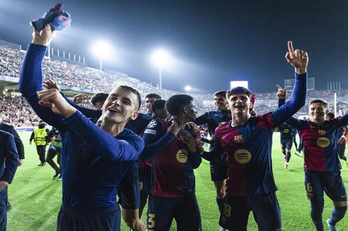 رغم رباعية الكلاسيكو.. فليك يرفض مكافأة  لاعبي برشلونة 671f26144c59b75ead2ebe25