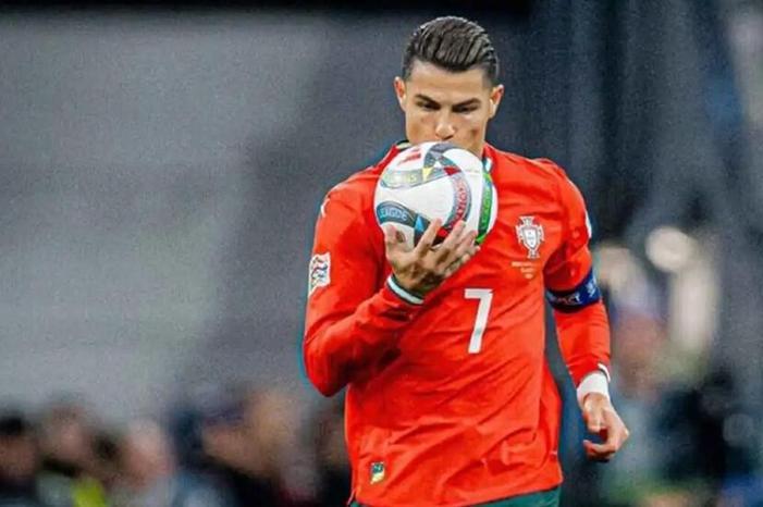 68ea25204c59b7423d7f40f5