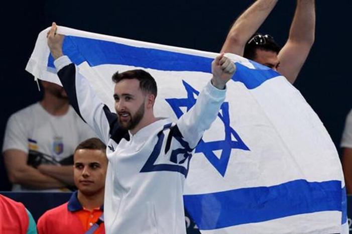 68ee4123423604293461c3fd