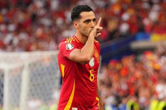 Mikel-Merino-of-Spain