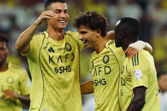 "بطل النخبة".. الشيخ يزلزل مدرج النصر بعد أداء الفريق في آسيا 2 IMG_7231