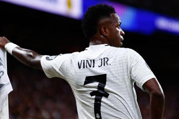 ريال مدريد يَحسم الجدل حول اعتراض فينيسيوس vinicuis