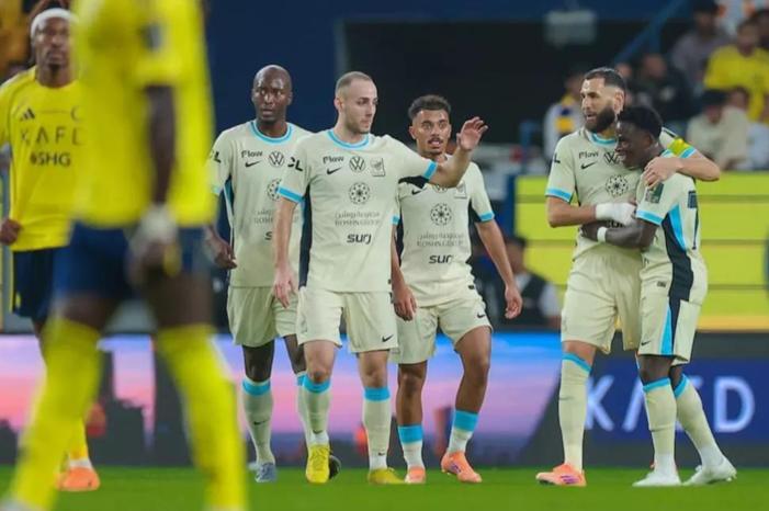 بـ10 لاعبين.. الاتحاد يقهر النصر بثنائية ويعبر إلى ربع نهائي كأس الملك Screenshot 2025-10-28 231050