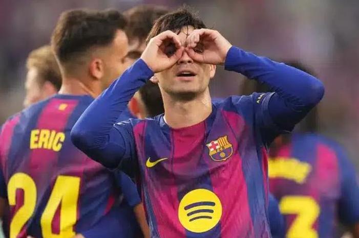 بيدري يتعرض لإصابة ويثير القلق في برشلونة Screenshot 2025-10-29 152558