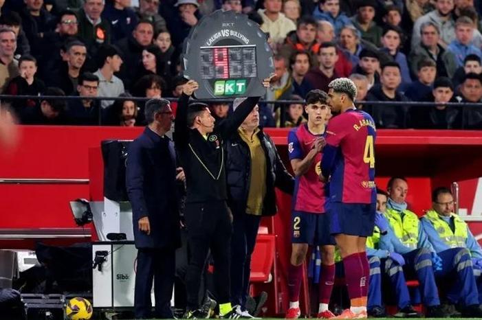 737ec2fe-dc87-408b-85c7-5d2d1cc446e7