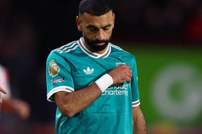 انتقادات وسخرية ودفاع.. الجماهير تتفاعل مع ظهور صلاح في ليلة سقوط ليفربول Screenshot 2025-10-30 160022