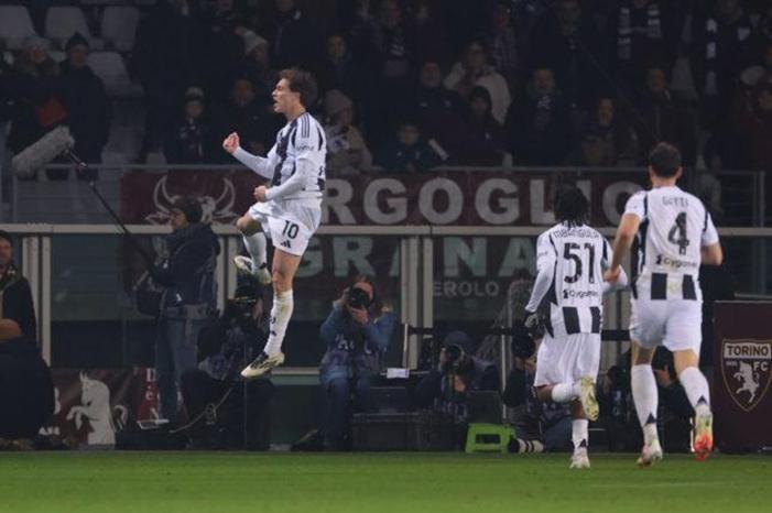 GettyImages-2193434984-e1736620711335