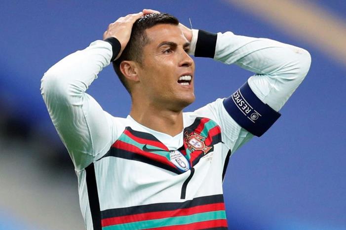 رونالدو يشتعل غضبا بسبب نجم ليفربول Cristiano-Ronaldo