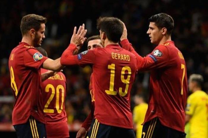 هولندا وإسبانيا ،، التعادل سيد الأحكام موعد-مباراة-إسبانيا-وهولندا-الودية