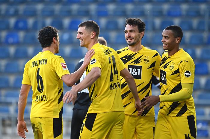 بايرن ودورتموند يواصلان انتصاراتهما المتتالية 124-202357-bayern-dortmund-bundesliga-2