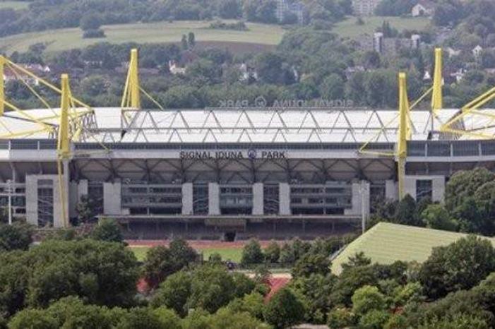 العثور على قنبلة بالقرب من نادي بوروسيا دورتموند 2184277_1605214186