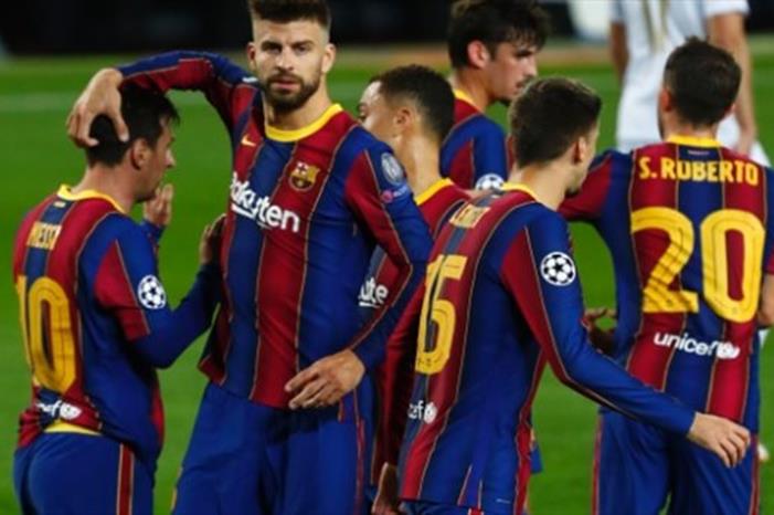 برشلونة يحصد جائزة الأفضل عالميا ويتفوق على ريال مدريد D55AA7EA39136