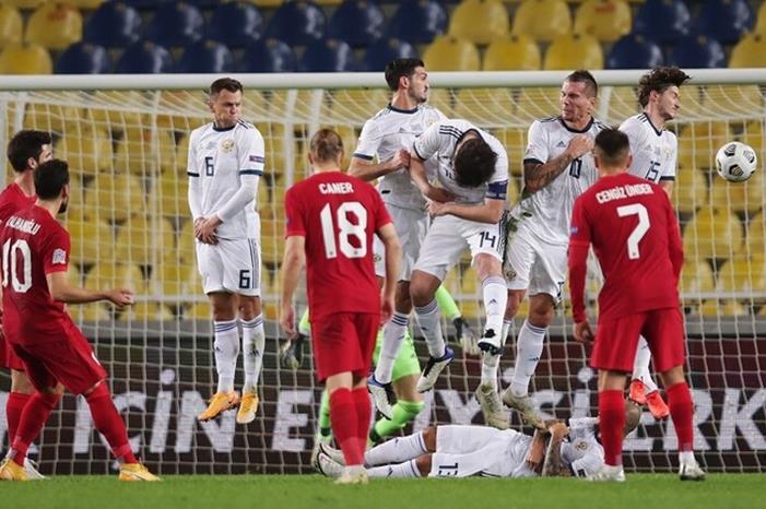 5fb17a354236043e954cf6b2