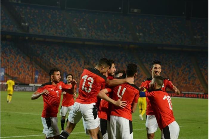 مسحة طبية للاعبي منتخب مصر بعد وصول توجو 221865