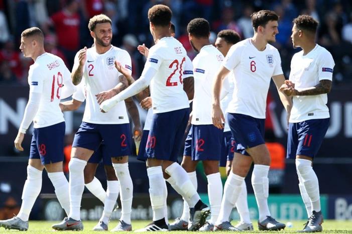 انجلترا وأيسلندا ،، قمة بدون حسابات إنجلترا-1-1200x900