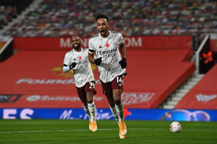 أرسنال يتجاوز اليونايتد وبيل ينقذ توتنهام -312069787