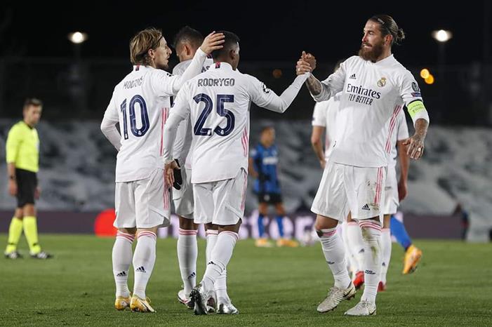 received_1043134886112498