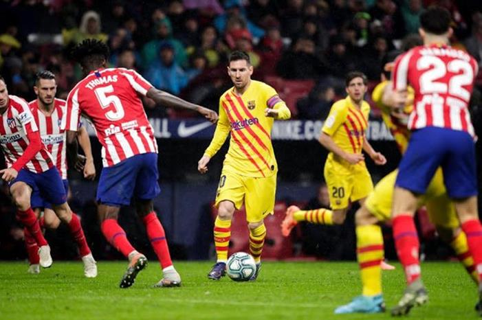 نتائج مباريات امس السبت في جميع البطولات barcelona-vs-atletico-madrid