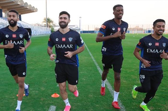نجم الهلال يعلن الاعتزال الدولي قبل ديربي الرياض F04BA71439412