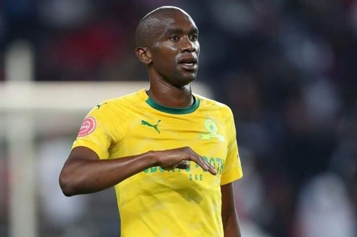 وفاة لاعب نادي صن داونز الجنوب إفريقي بعد حادث مروع 4569552_1606136098