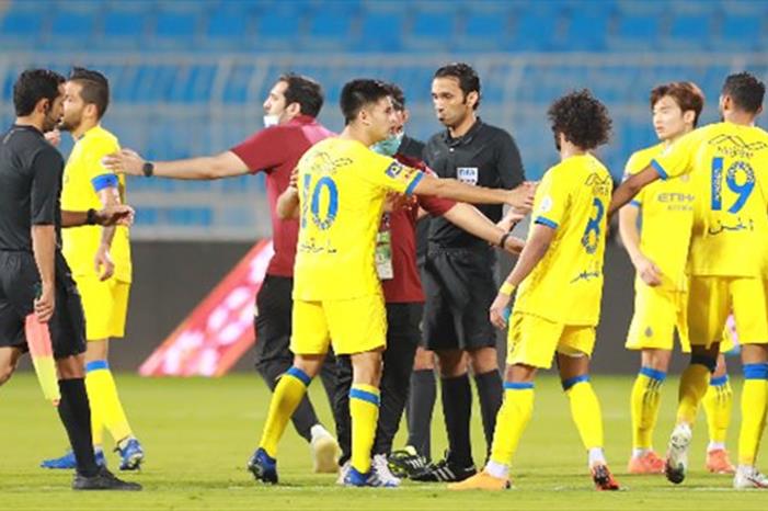 غرامة جديدة على نجوم النصر 991858E839531
