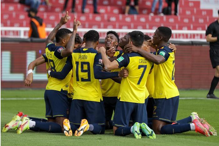 450498-الإكوادور-ضد-فنزويلا-(3)