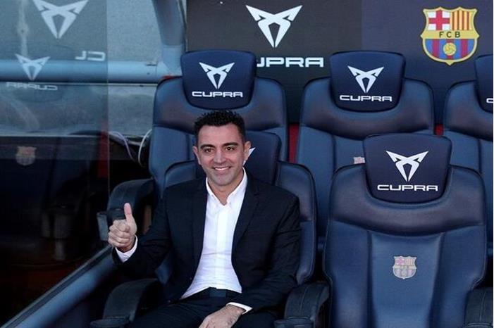 تشافي يستقر على التعاقد مع نجم ليفربول لتدعيم صفوف برشلونة 618f855b4c59b72b166e22fa