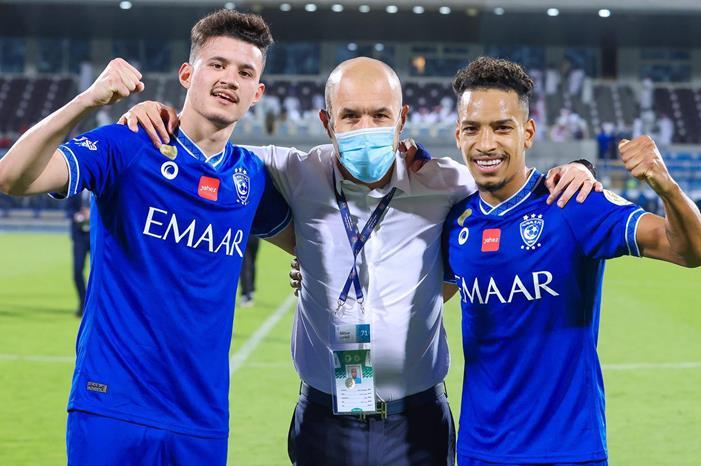 72C407F0-09D9-434D-80EF-7B17989599E1