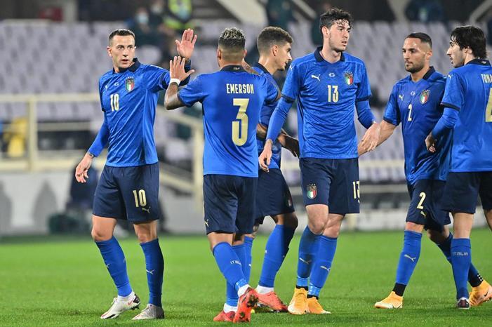 مفاجآت مانشيني في تشكيل إيطاليا أمام أيرلندا  606c542142360410124caae6