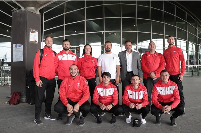 a40283fdecaf11366ee1dd20a61405b3