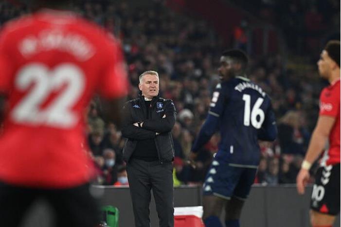 نوريتش يتعاقد مع مدرب أستون فيلا السابق 61922c864236046b2e34a555