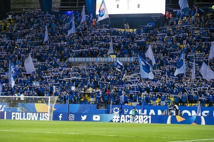 خبر سعيد لعشاق الهلال السعودي قبل نهائي دوري الأبطال Al-Hilal-fans---Al-Hilal-v-Al-NAssr---2021-ACL