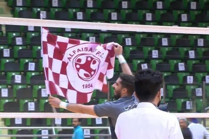 أحداث غرز علم الفيصلي.. إيقاف أسامة الزهراني لاعب الهلال zahrani4-1200x675