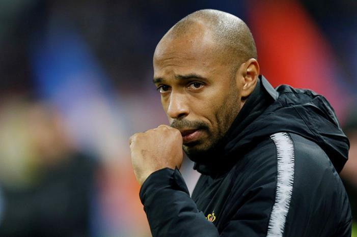 هنري يضع يده على مشكلة سان جيرمان skynews-thierry-henry_5319031