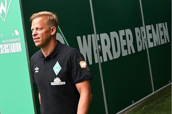 استقالة مدرب فيردر بريمن الألماني 6198ed594c59b76aca66d0d2