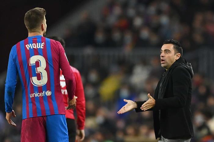 لقطات مثيرة لتشافي في ظهوره الأول مع برشلونة Untitled_-_2021-11-20T154653.188