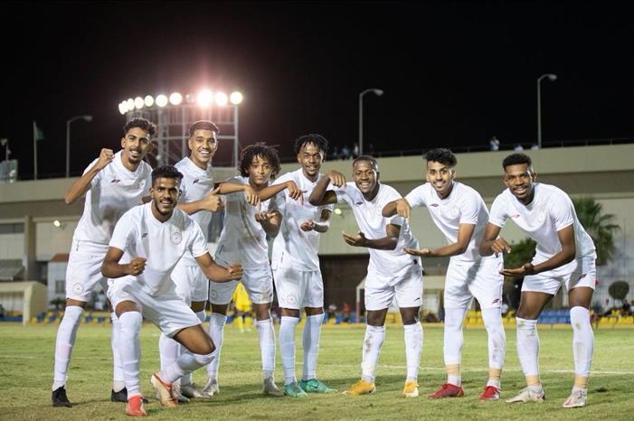 الشباب يسيطر على جوائز أكتوبر في الدوري FC9yOMLX0AYhG1n