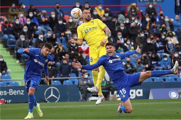 خيتافي يودع المركز قبل الأخير بفوز ساحق 2021-11-21-09595720_epa