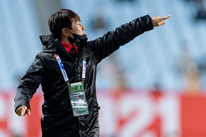 Kim-Gi-dong-Pohang-Steelers-Head-Coach