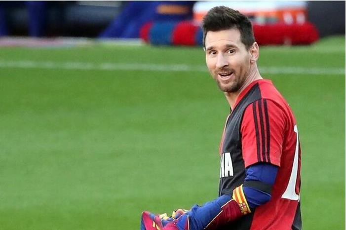 ميسي: برشلونة سيتحسن كثيرا مع تشافي 619c363a4c59b731a254010c