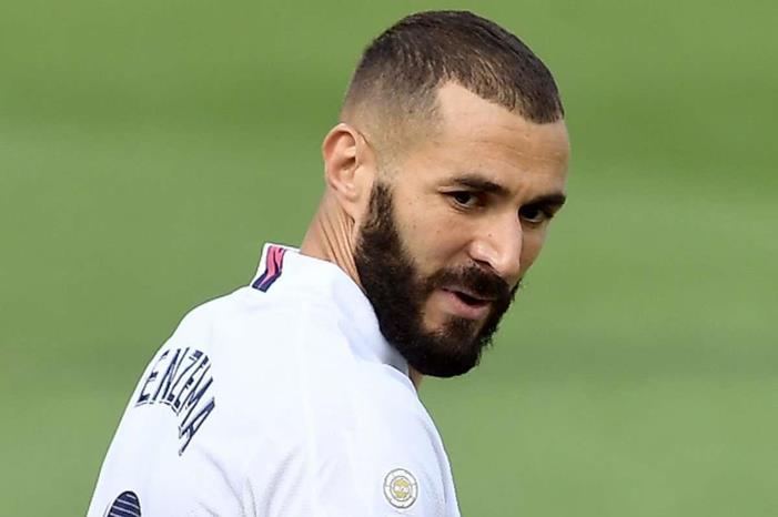 karim-benzema-real-madrid-2020-21_mn1zzr5h0k451qn0qd1kokl9w