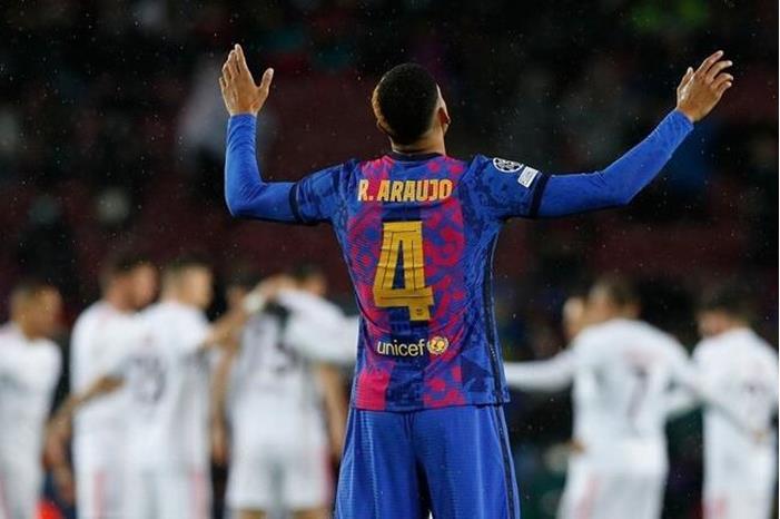 برشلونة بات مهددا بالخروج مبكرا من دوري الأبطال 619d64f94236047ad8580776