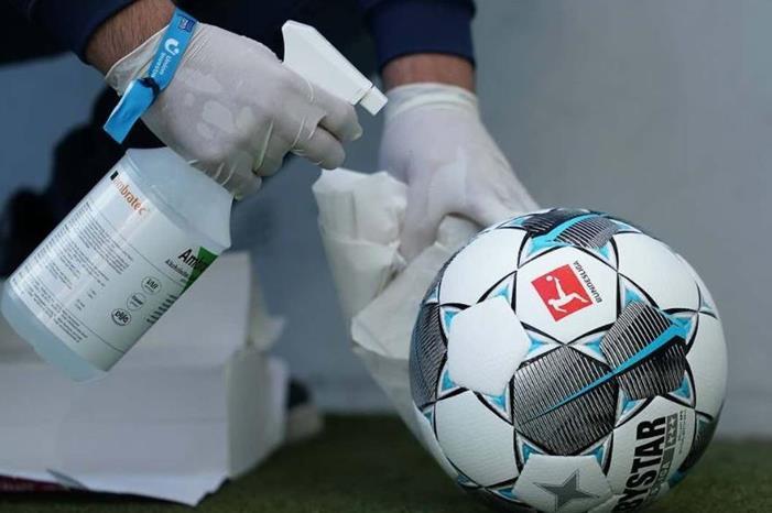 بعد تزايد حالات كورونا.. هل يتوقف الدوري الألماني؟ bvcbvb