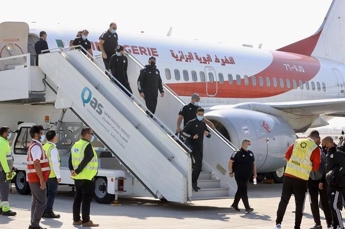 منتخب الجزائر يصل الدوحة للمشاركة في كأس العرب 348391-منتخب-الجزائر-يصل-الدوحة