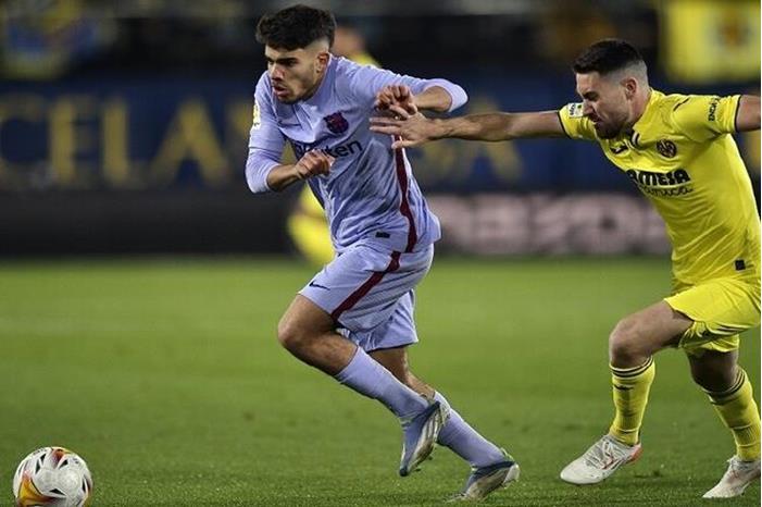 تشافي يشيد بالمهاجم المغربي الزلزولي بعد فوز برشلونة  61a334794236046b7e792902