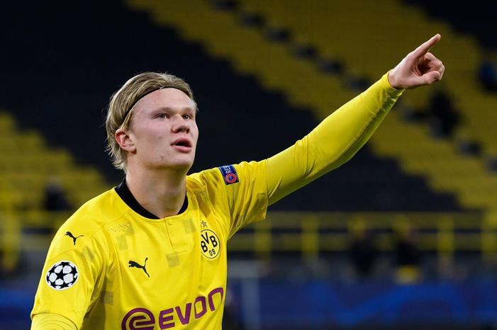 هالاند اصغر لاعب يصل الى الهدف 50 في الدوري الالماني نجم-فريق-بوروسيا-دورتموند